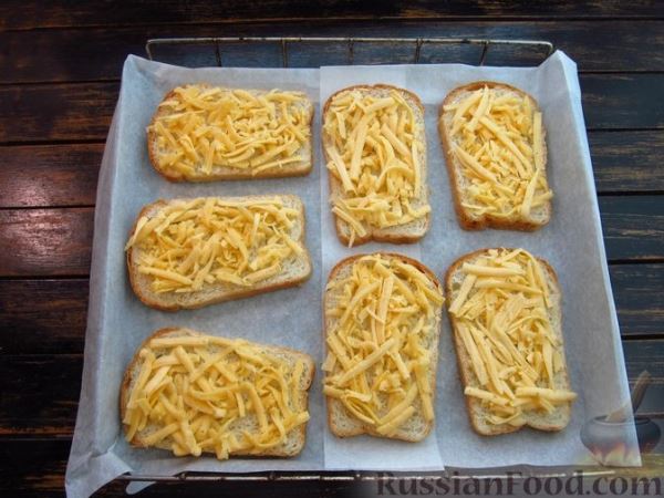 Горячие бутерброды с кабачками, помидорами и сыром (в духовке)
